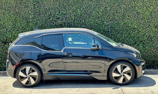 Fluid Black w/BMW i Frozen Blue Accent 2019 BMW i3 120Ah