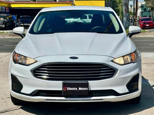 Oxford White 2020 Ford Fusion SE