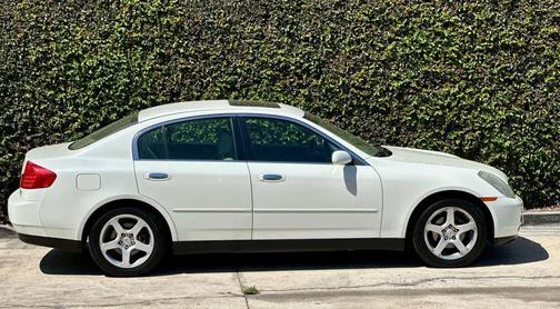 2003 INFINITI G35 Base