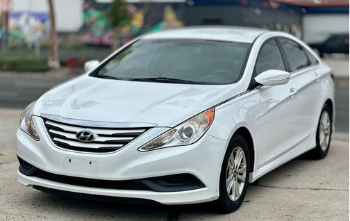 2014 Hyundai SONATA GLS