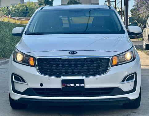 Snow White Pearl 2019 Kia Sedona EX