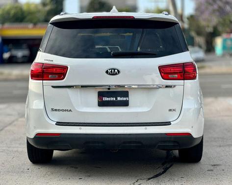 Snow White Pearl 2019 Kia Sedona EX