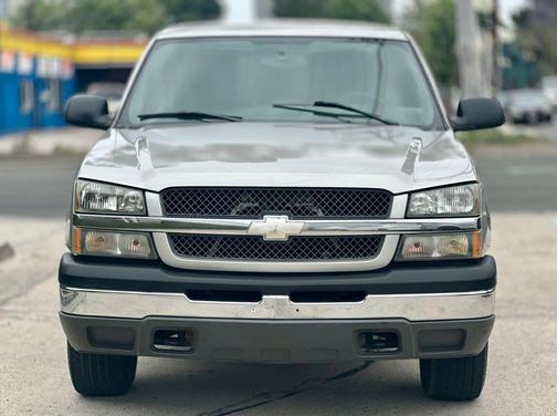 Gold 2004 Chevrolet Silverado 1500 LS Extended Cab