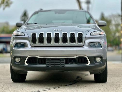 2014 Jeep Cherokee Sport