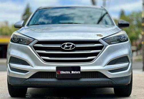 Molten Silver 2018 Hyundai TUCSON Sport