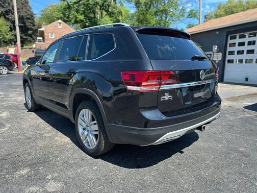 Deep Black Pearl 2019 Volkswagen Atlas 3.6L SE w/Technology