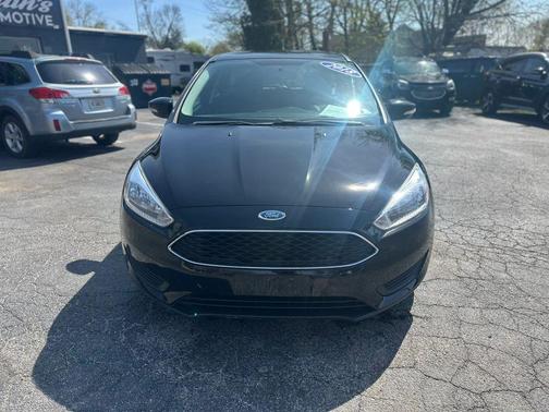Shadow Black 2018 Ford Focus SE