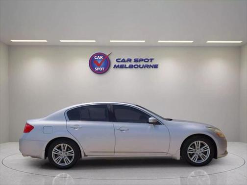 2011 INFINITI G25 Journey
