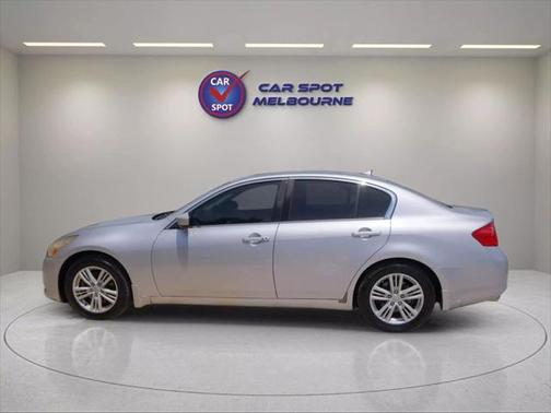 2011 INFINITI G25 Journey