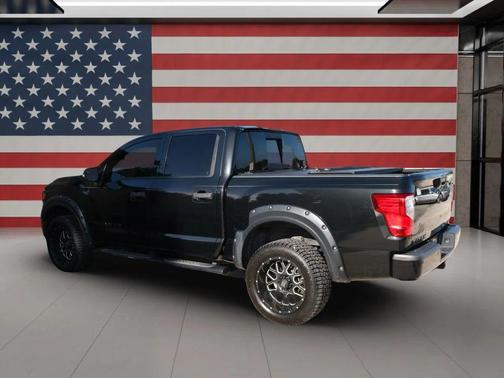2018 Nissan Titan SV