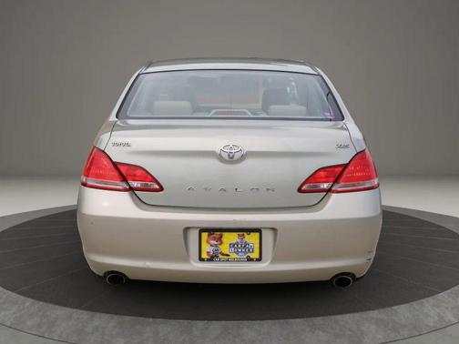2007 Toyota Avalon XL