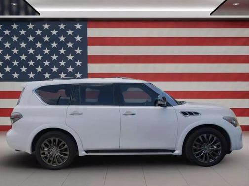 2015 INFINITI QX80 Base