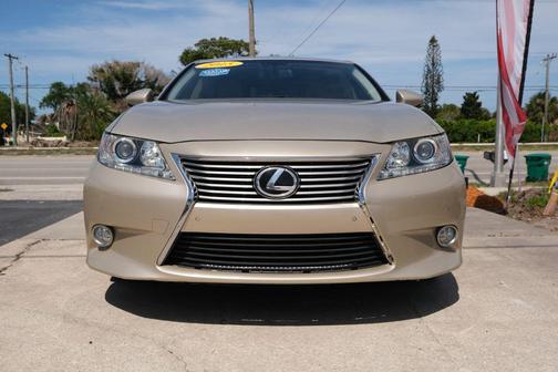 Ultra White 2015 Lexus ES 350 Crafted Line
