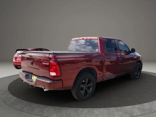 Brilliant Black Crystal Pearlcoat 2017 RAM 1500 Express