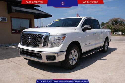 White 2018 Nissan Titan SV