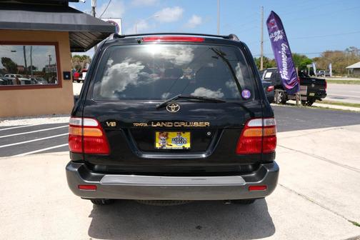 Black 2000 Toyota Land Cruiser Base