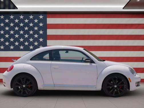 2012 Volkswagen Beetle 2.0T Turbo Launch Edition