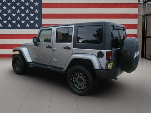 2017 Jeep Wrangler Unlimited Sahara