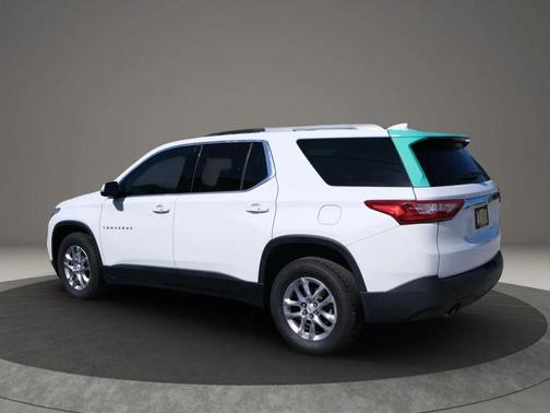 Summit White 2018 Chevrolet Traverse LT Cloth