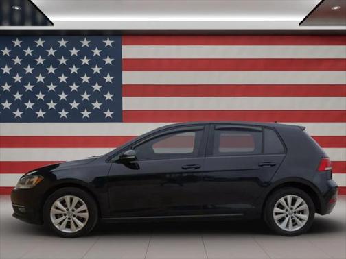 2018 Volkswagen Golf TSI SE