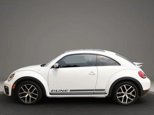 2016 Volkswagen Beetle 1.8T Dune