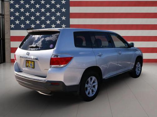 2013 Toyota Highlander Base