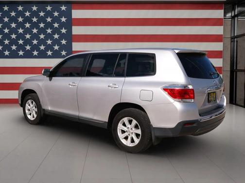 2013 Toyota Highlander Base