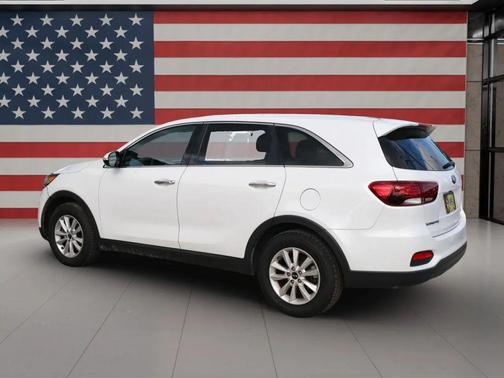 2020 Kia Sorento LX
