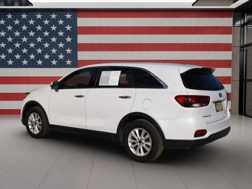 2020 Kia Sorento LX