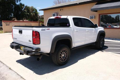 Summit White 2022 Chevrolet Colorado ZR2