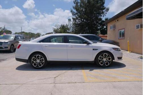 2017 Ford Taurus SHO