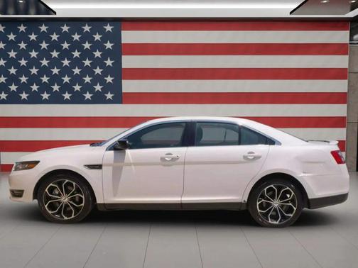 2017 Ford Taurus SHO