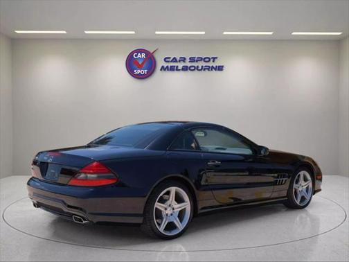 2011 Mercedes-Benz SL-Class SL 550 Roadster 2D