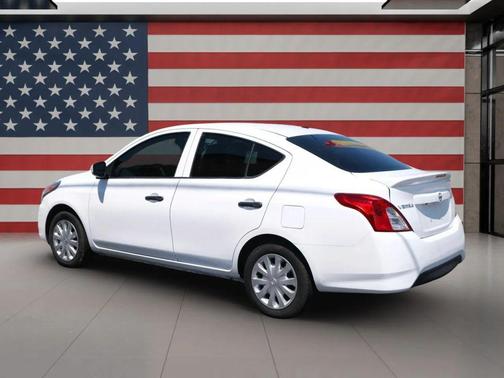 2019 Nissan Versa 1.6 S+