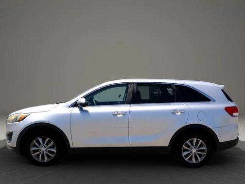 2016 Kia Sorento L