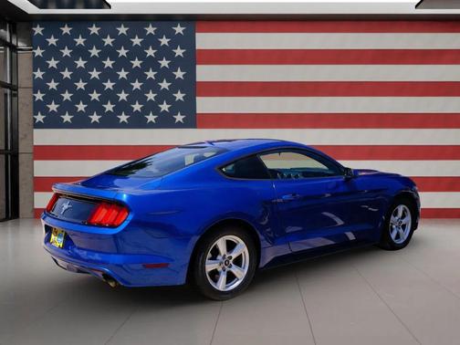2017 Ford Mustang V6