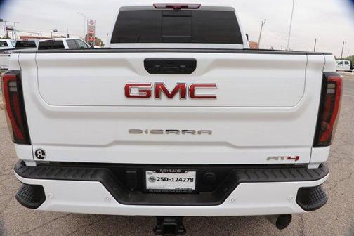 2024 GMC Sierra 2500 AT4
