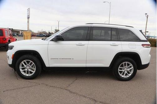 2023 Jeep Grand Cherokee Laredo