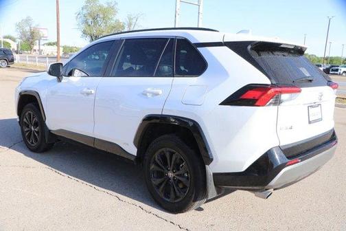 2025 Toyota RAV4 Hybrid SE