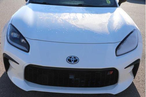 2024 Toyota GR86 Premium