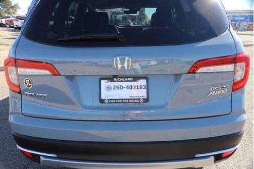 2022 Honda Pilot Touring 7-Passenger