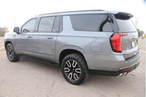 2022 GMC Yukon XL AT4