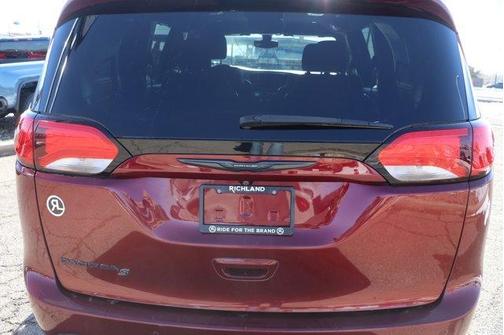 2020 Chrysler Pacifica Touring