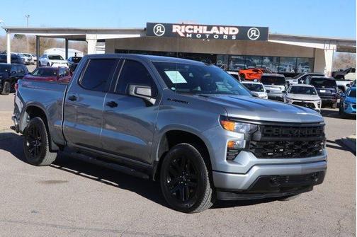 2025 Chevrolet Silverado 1500 Custom