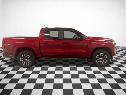 Radiant Red Tintcoat 2024 Chevrolet Colorado Z71