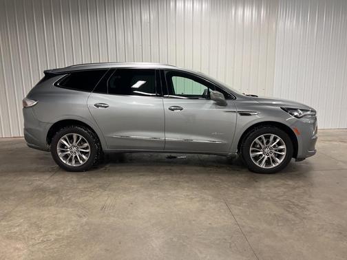 2024 Buick Enclave Avenir AWD