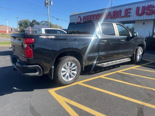 2020 Chevrolet Silverado 1500 Custom