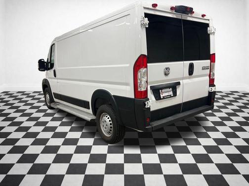 Bright White Clearcoat 2025 RAM ProMaster 2500 Tradesman