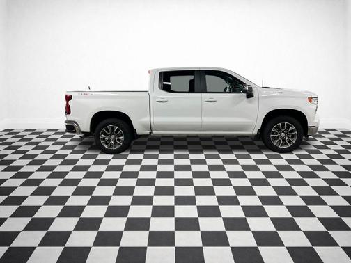 Summit White 2025 Chevrolet Silverado 1500 LT
