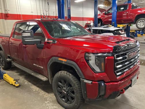 2024 GMC Sierra 2500 AT4